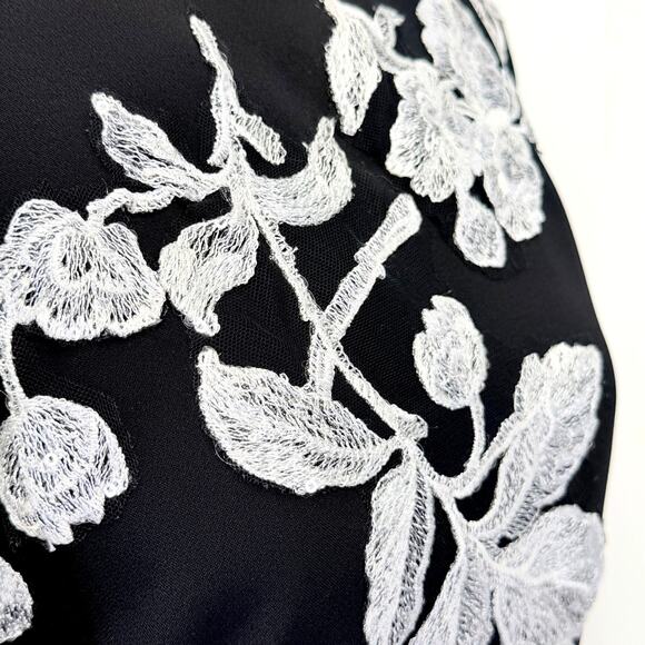 Theia Black Cape Sleeve Sheath Dress Women’s 4 Floral Appliqué Cocktail Evening - Picture 7 of 11